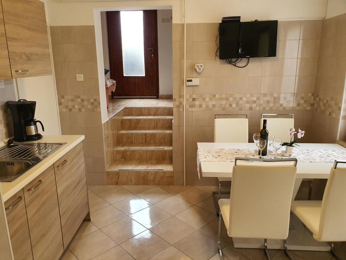 Apartments With A Parking Space Rabac, Labin - 6414 ภายนอก รูปภาพ